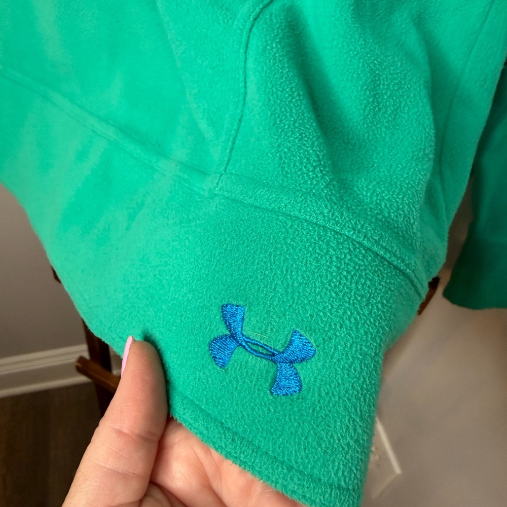 Under Armour Performance Fleece Pullover – Women’s Semi-Fitted - Picture 5 of 5
